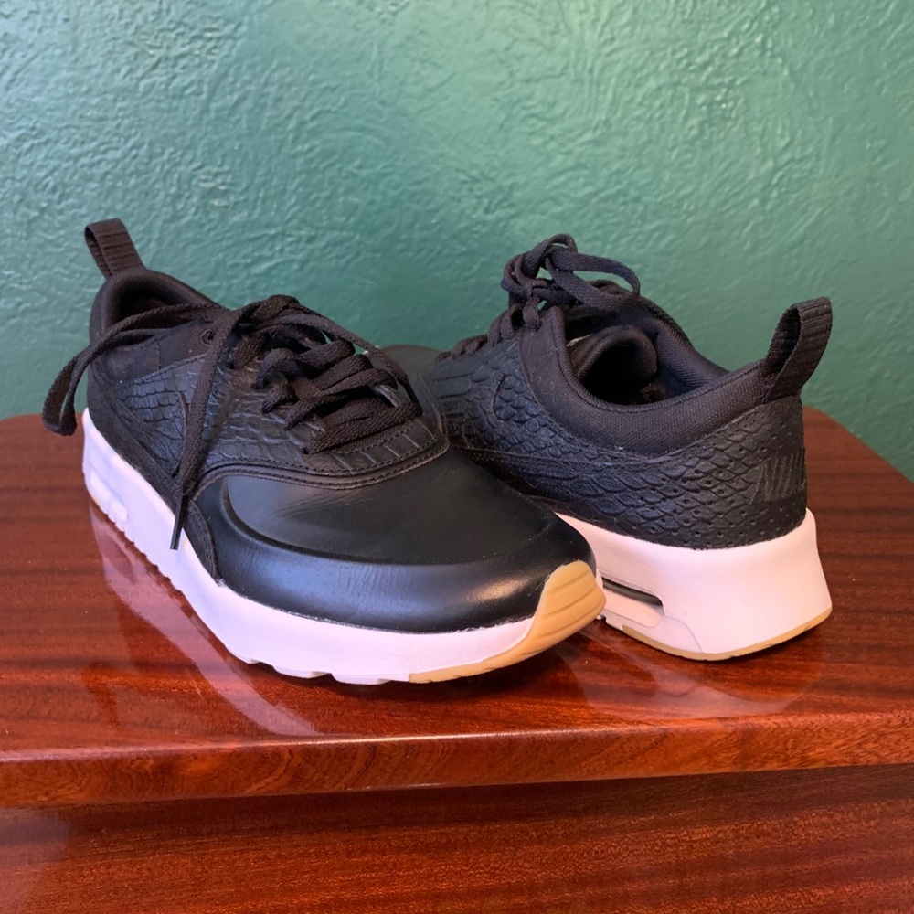 NIKE Air Max - Thea